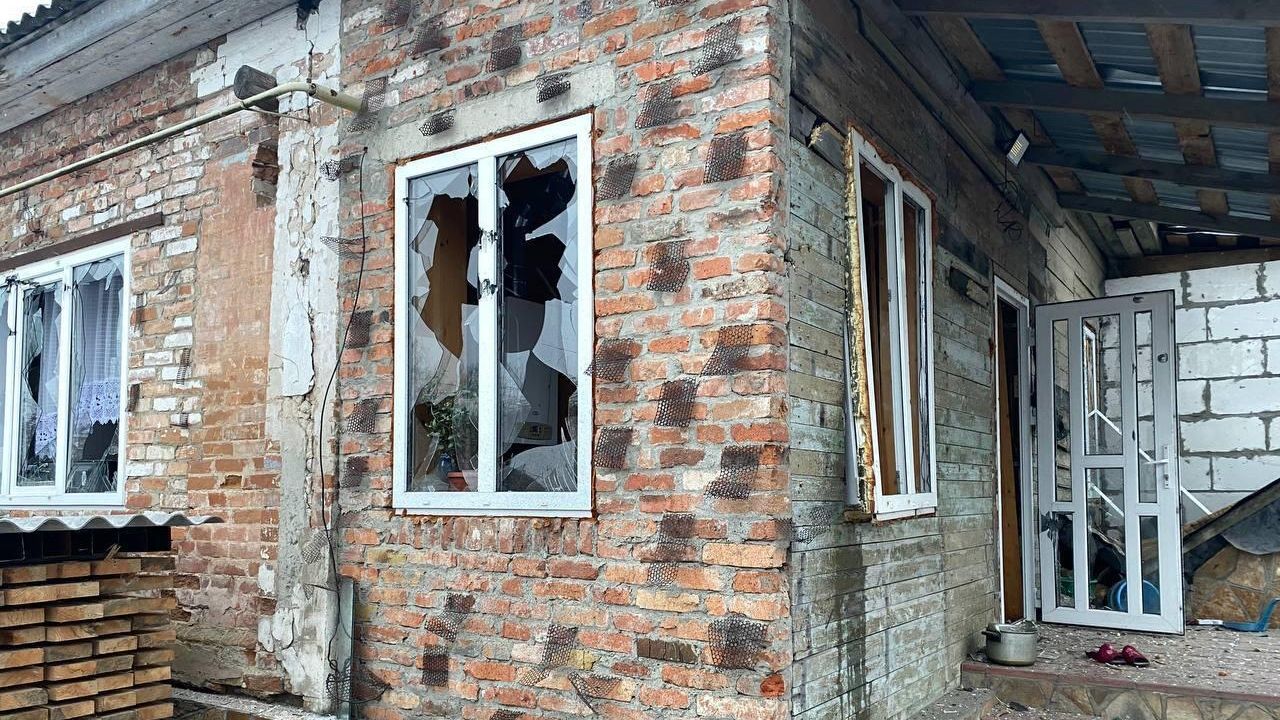 Последствия удара ВСУ по Рыльску Курской области - РИА Новости, 1920, 15.06.2025