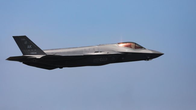 Истребитель-бомбардировщик F-35