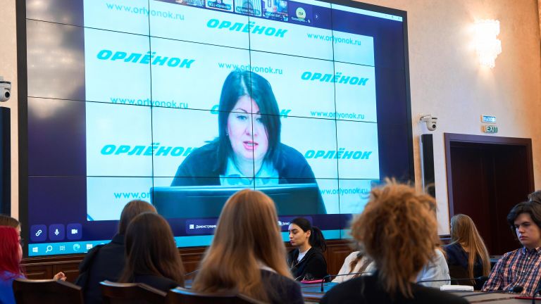 Студенты и преподаватели программы Политическая журналистика Президентской академии на церемонии открытия образовательного модуля Традиционные религии в медиасфере Студенты и преподаватели программы Политическая журналистика Президентской академии на церемонии открытия образовательного модуля Традиционные религии в медиасфере