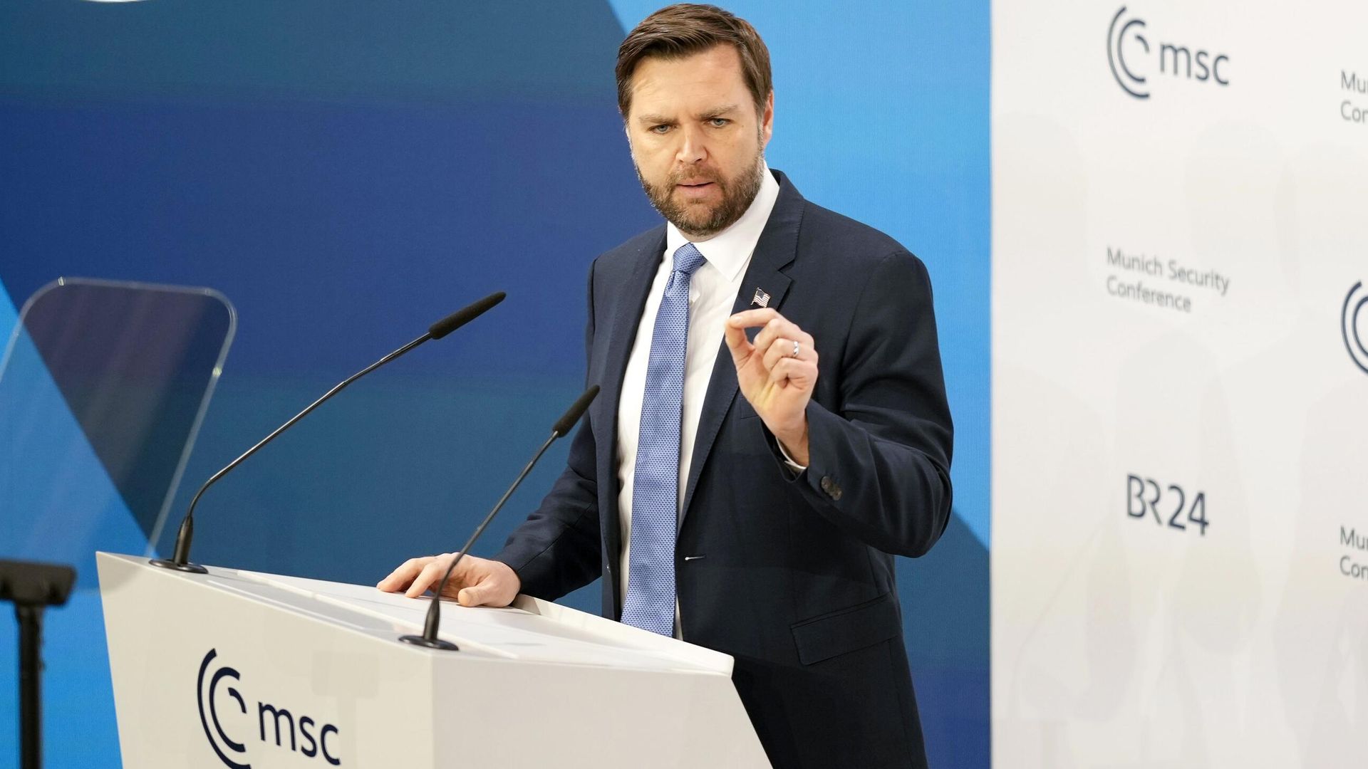 Вице-президент США Джей-Ди Вэнс выступает на Мюнхенской конференции по безопасности Вице-президент США Джей-Ди Вэнс выступает на Мюнхенской конференции по безопасности - РИА Новости, 1920, 14.02.2025