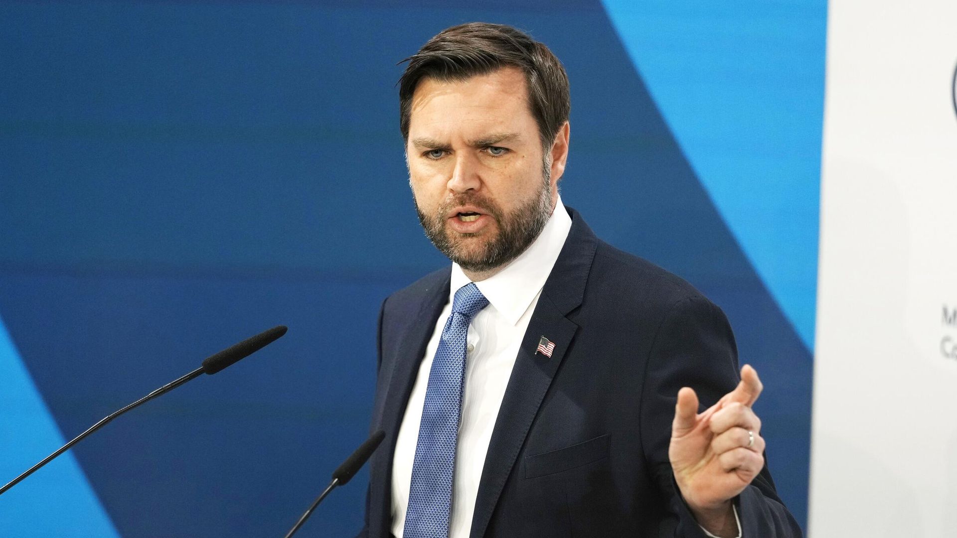 Вице-президент США Джей Ди Вэнс Вице-президент США Джей Ди Вэнс - РИА Новости, 1920, 02.03.2025