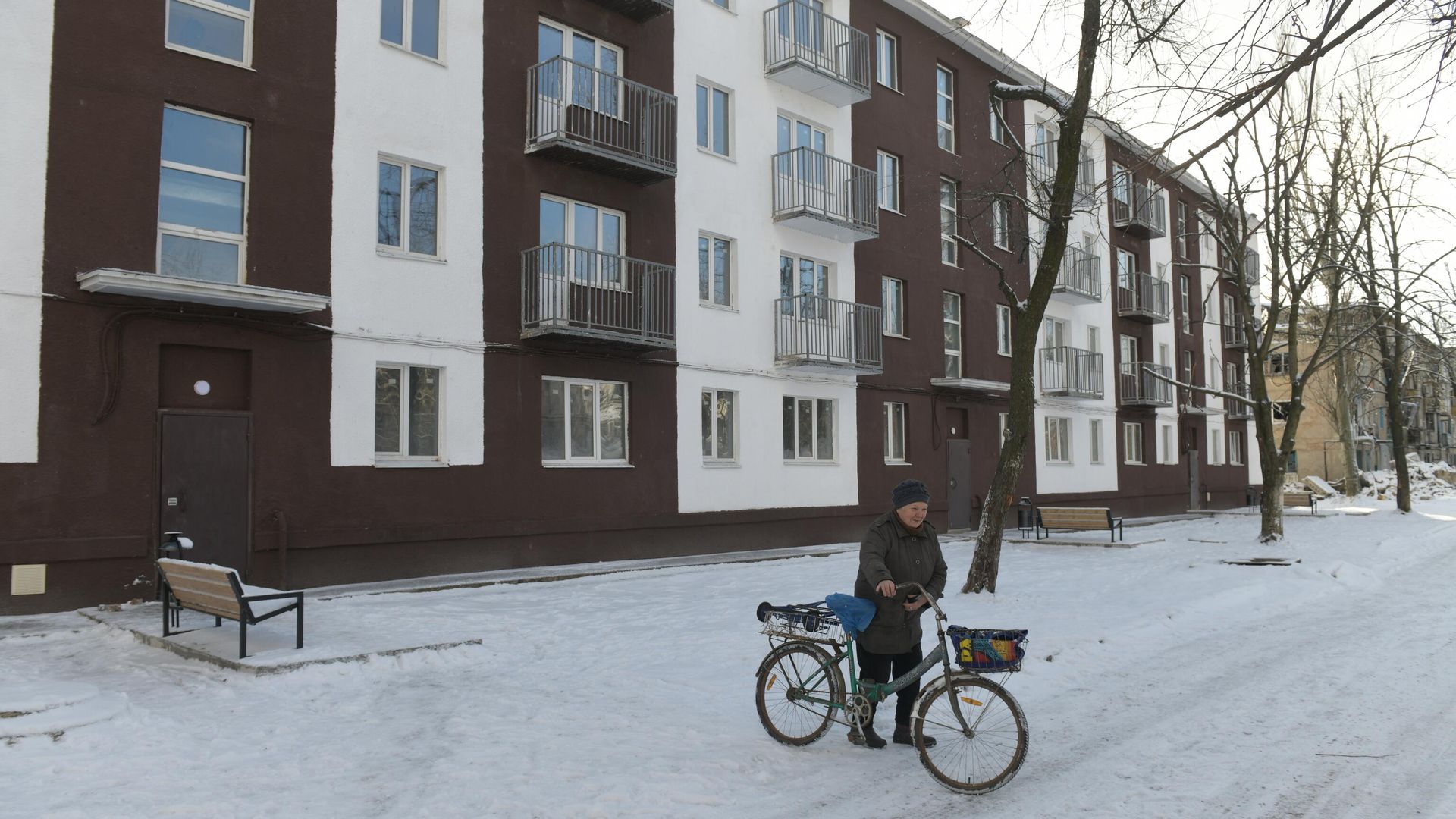 Восстановленный жилой дом в городе Авдеевка Восстановленный жилой дом в городе Авдеевка - РИА Новости, 1920, 24.02.2025