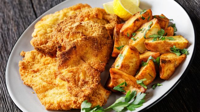 Куриный шницель с картофелем