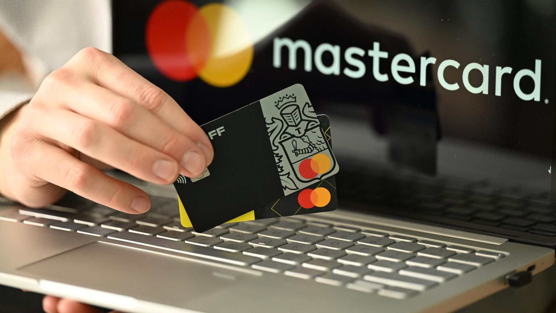 Банковские карты Mastercard - РИА Новости, 1920, 26.01.2026