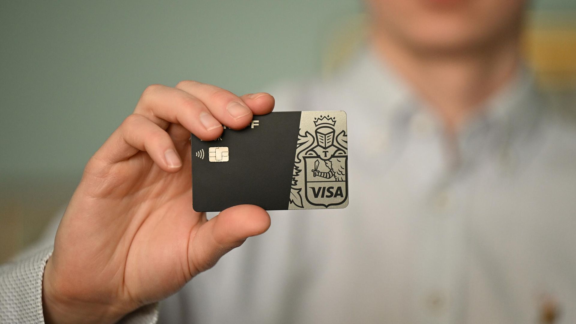 Банковская карта Visa Банковская карта Visa - РИА Новости, 1920, 12.08.2026