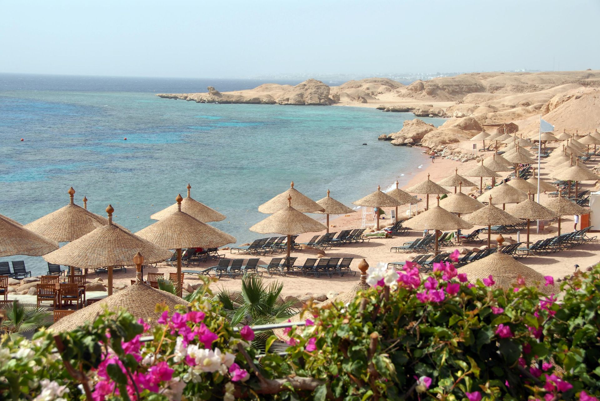 Пляж в Шарм-эль-Шейх, Египет Пляж в Шарм-эль-Шейх, Египет - РИА Новости, 1920, 19.02.2025