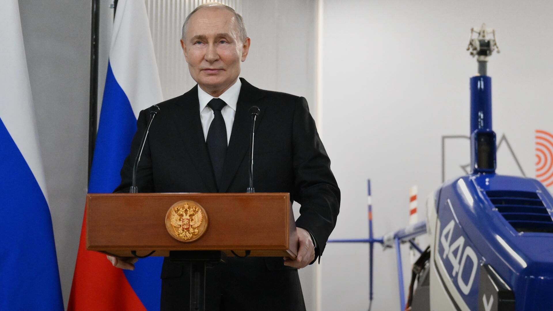 Речь Путина на заводе в Санкт-Петербурге Речь Путина на заводе в Санкт-Петербурге - РИА Новости, 1920, 19.02.2025