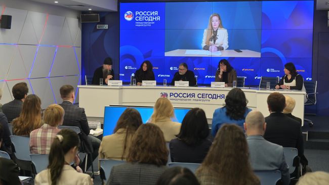 Круглый стол Российские университеты в публичном информационном пространстве: итоги 2024 года