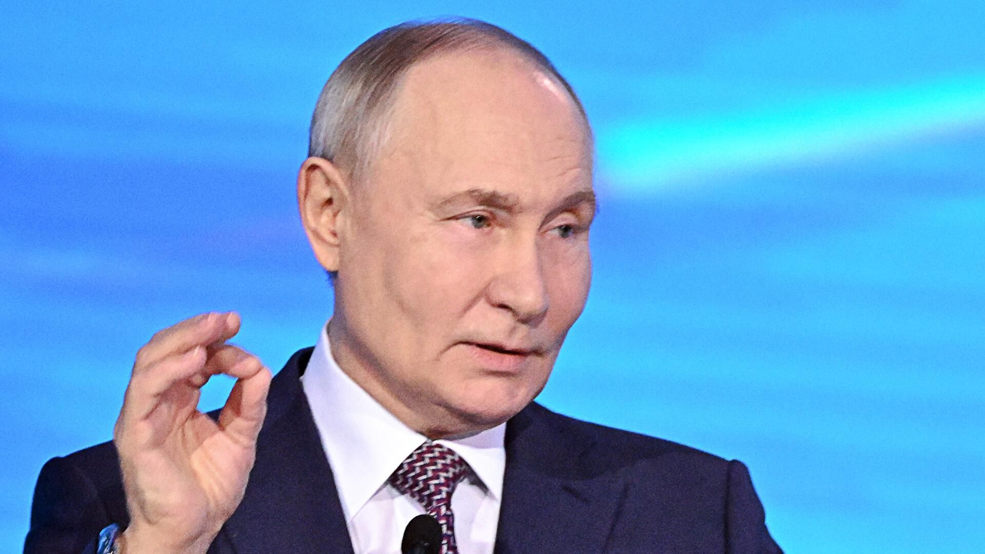 Вопрос Путина о полете живой клетки до Марса и обратно Вопрос Путина о полете живой клетки до Марса и обратно - РИА Новости, 1920, 21.02.2025