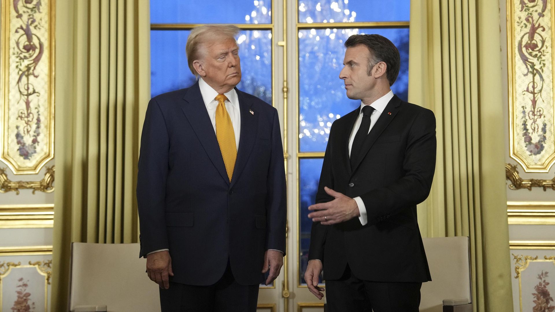Дональд Трамп и Эммануэль Макрон во время встречи Дональд Трамп и Эммануэль Макрон во время встречи - РИА Новости, 1920, 24.02.2025