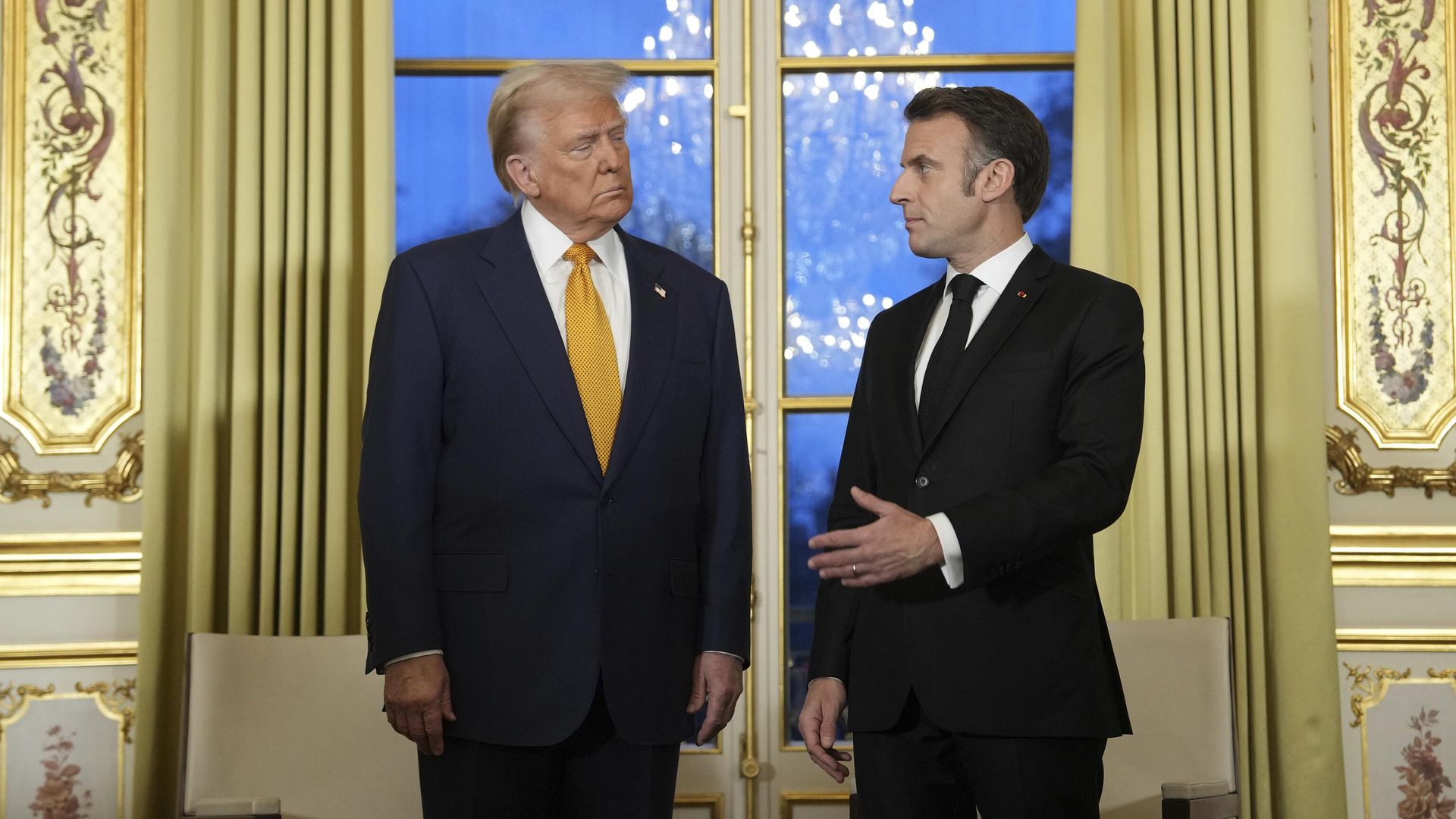 Дональд Трамп и Эммануэль Макрон во время встречи Дональд Трамп и Эммануэль Макрон во время встречи - РИА Новости, 1920, 24.02.2025