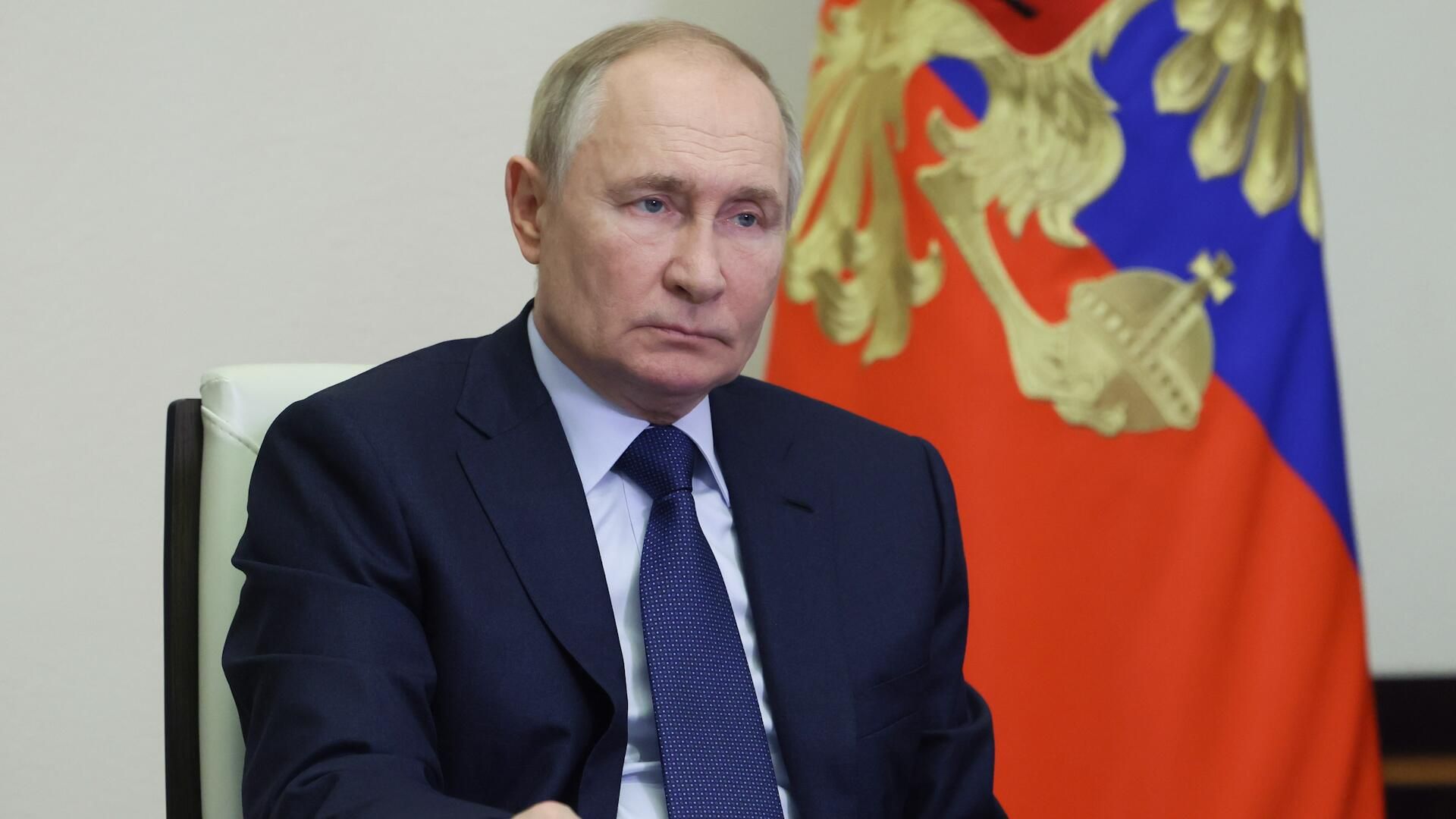 Путин отвечает на вопросы российского журналиста Зарубина Путин отвечает на вопросы российского журналиста Зарубина - РИА Новости, 1920, 24.02.2025