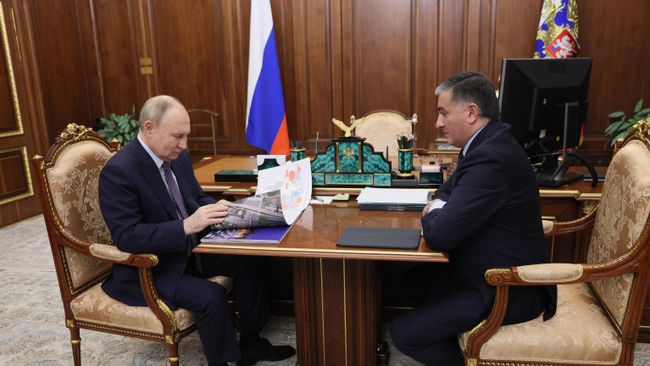 Рабочая встреча президента Владимира Путина с председателем правления компании Остров мечты А. Муцоевым