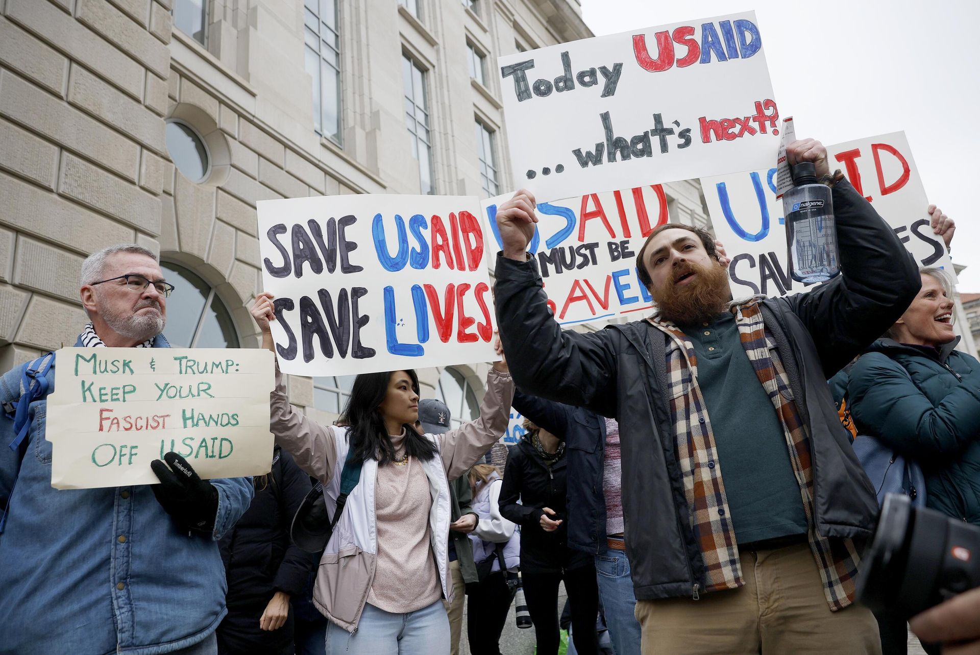 Митинг у здания штаб-квартиры USAID Митинг у здания штаб-квартиры USAID - РИА Новости, 1920, 25.03.2025