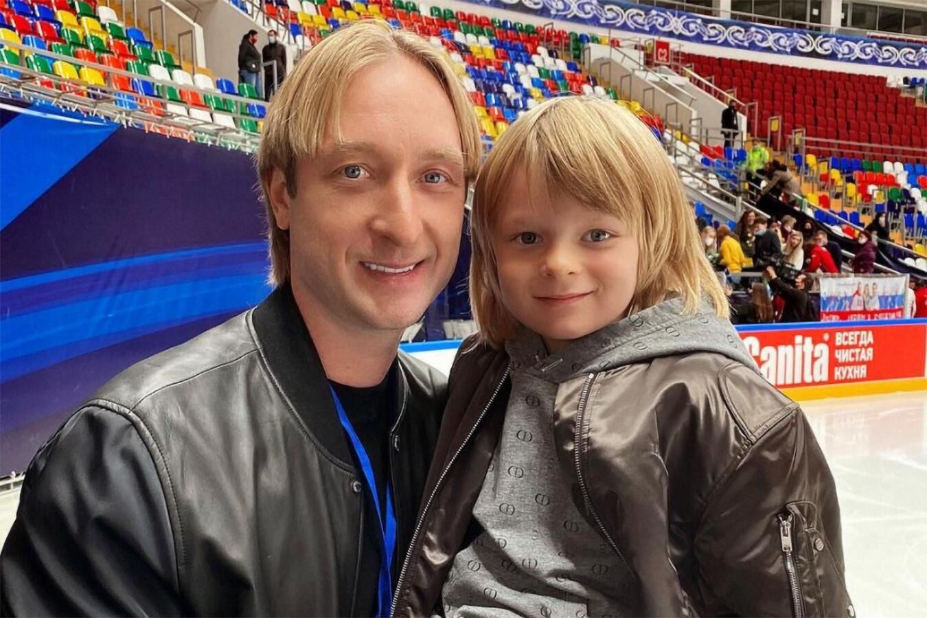 Евгений и Александр Плющенко Евгений и Александр Плющенко - РИА Новости, 1920, 23.07.2025