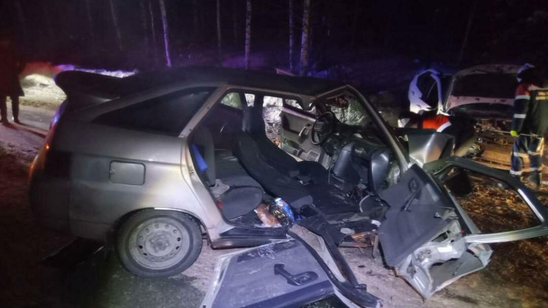 На месте ДТП с участием двух легковых автомобилей в Башкирии - РИА Новости, 1920, 26.02.2025