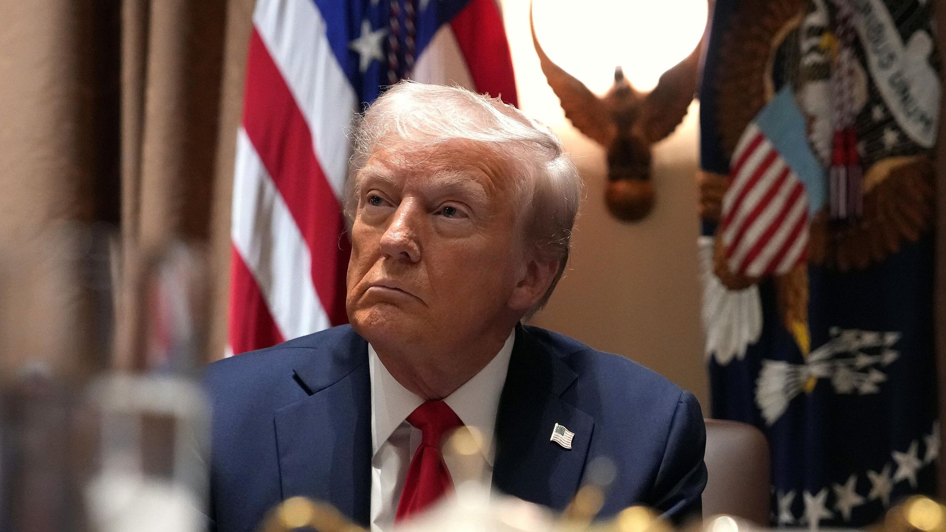 Президент США Дональд Трамп на первом заседании кабинета американской администрации в Белом доме Президент США Дональд Трамп на первом заседании кабинета американской администрации в Белом доме - РИА Новости, 1920, 26.02.2025