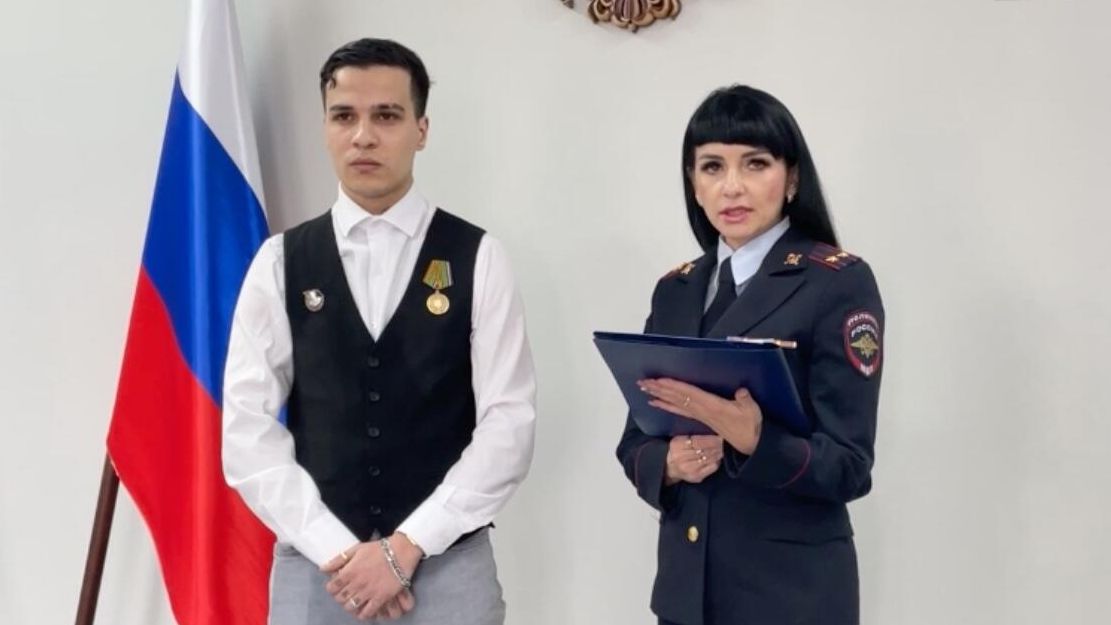 Участник СВО из Алжира получил российский паспорт в Томске Участник СВО из Алжира получил российский паспорт в Томске - РИА Новости, 1920, 27.02.2025