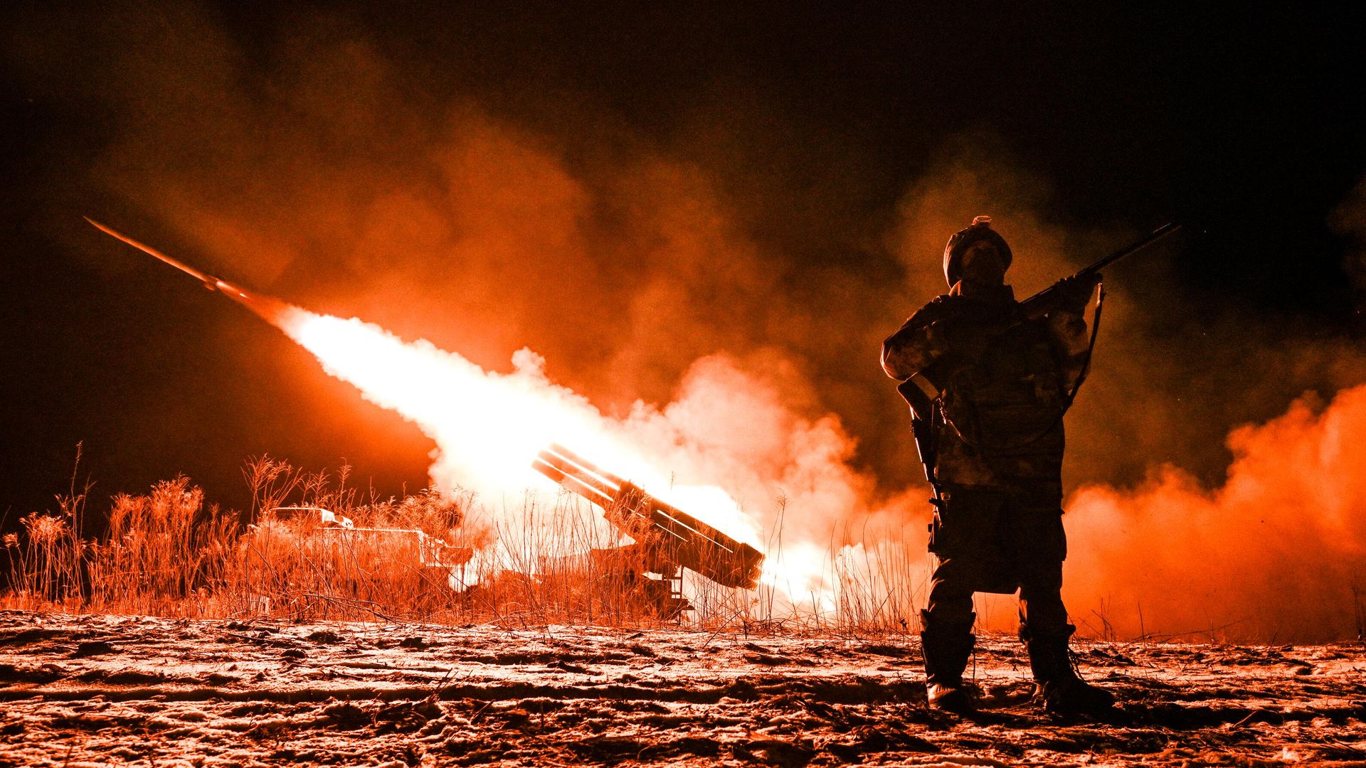 Работа РСЗО 9К57 Ураган Работа РСЗО 9К57 Ураган - РИА Новости, 1920, 05.03.2025