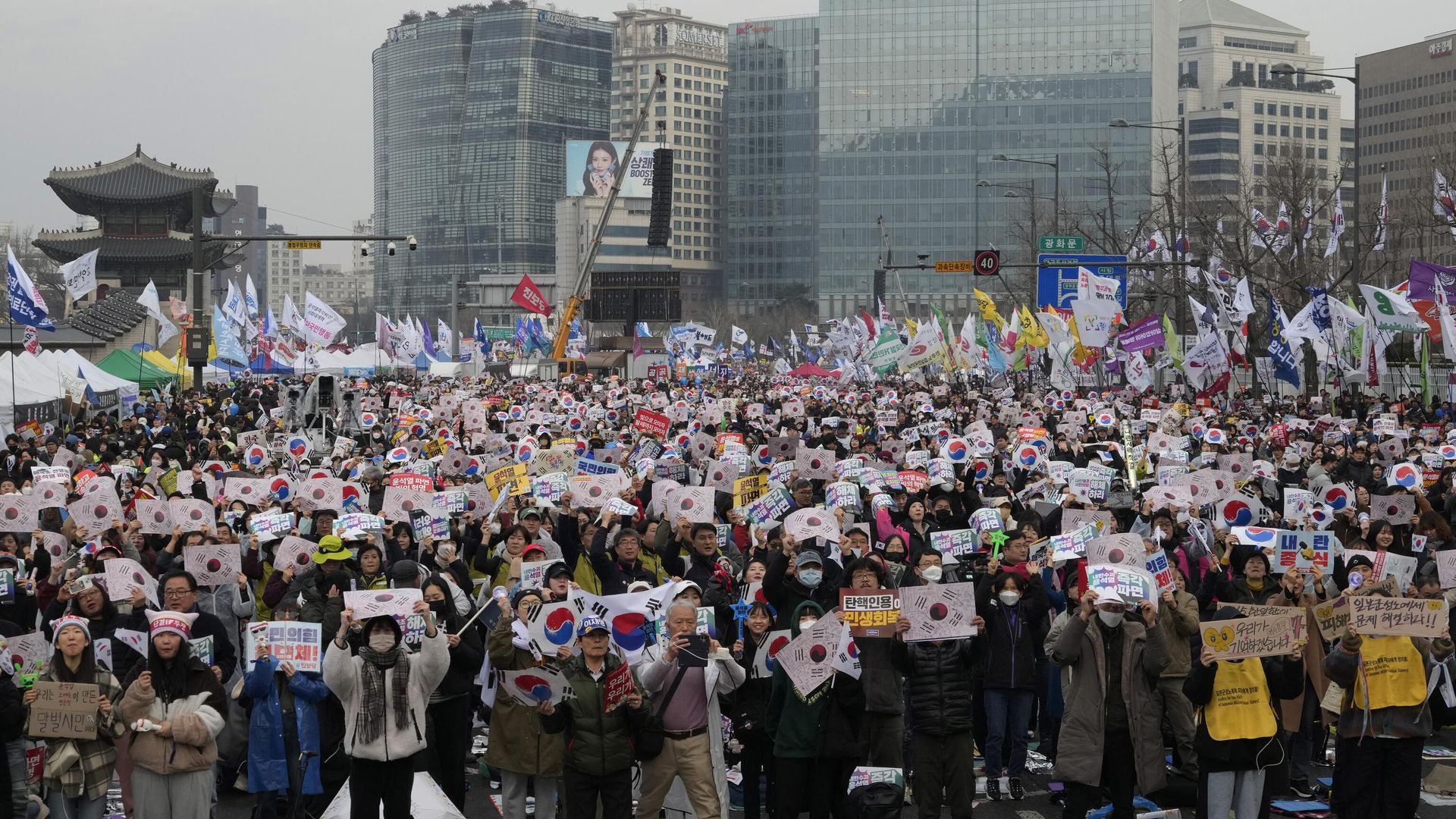 Митинг за импичмент президента Южной Кореи Юн Сок Ёля в Сеуле. 1 марта 2025 Митинг за импичмент президента Южной Кореи Юн Сок Ёля в Сеуле. 1 марта 2025 - РИА Новости, 1920, 01.03.2025