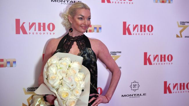 Балерина Анастасия Волочкова на церемонии вручения премии Событие года журнала КиноРепортер в Москве Балерина Анастасия Волочкова на церемонии вручения премии Событие года журнала КиноРепортер в Москве