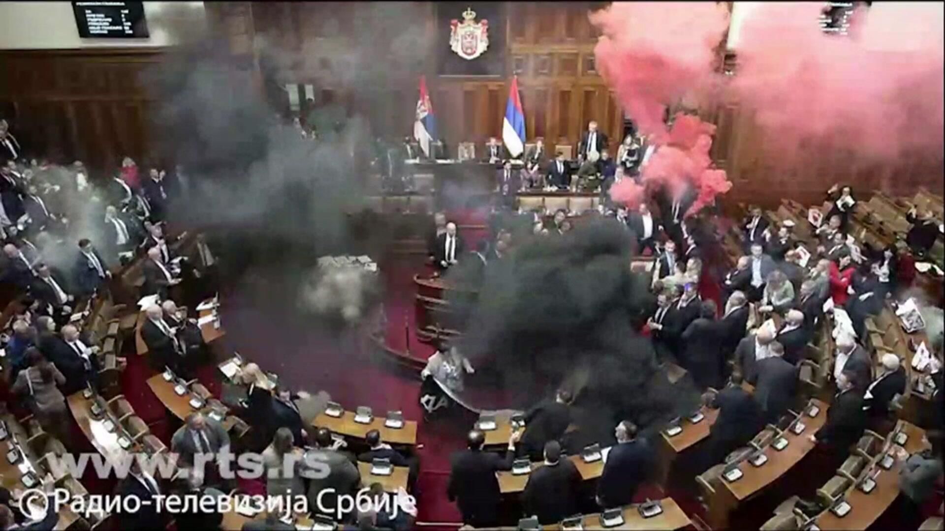 Потасовка в парламенте Сербии Потасовка в парламенте Сербии - РИА Новости, 1920, 04.03.2025