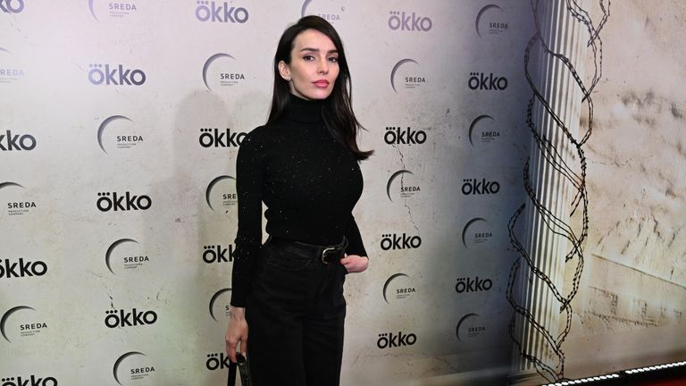 Актриса Юлия Зимина на премьере сериала Аутсорс режиссера Душана Глигорова в кинотеатре Каро 11 Октябрь в Москве