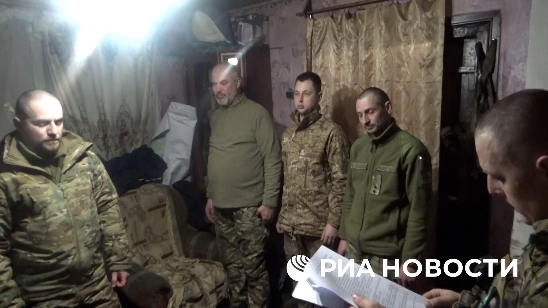 Оглашение приказа пограничникам ВСУ на выполнение специальных заданий в Курской области с использованием американских БТР М113 Оглашение приказа пограничникам ВСУ на выполнение специальных заданий в Курской области с использованием американских БТР М113 - РИА Новости, 1920, 04.03.2025