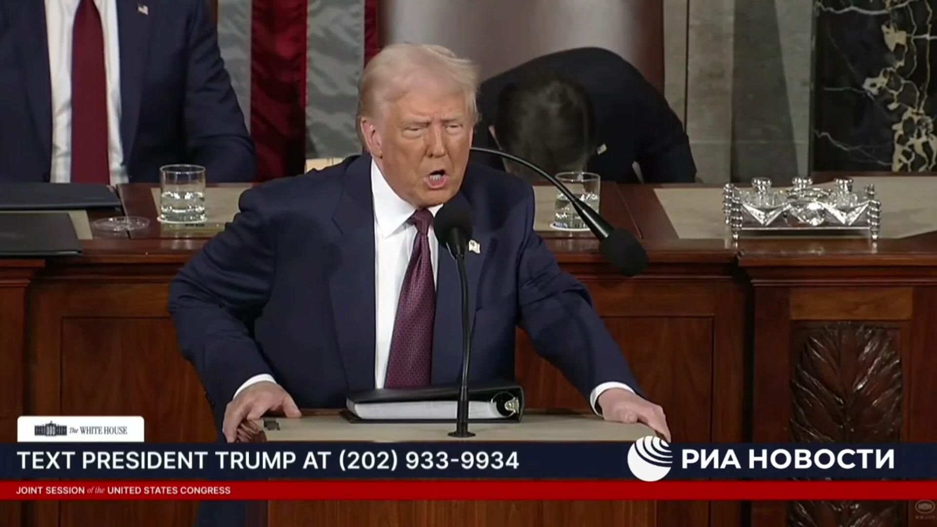 Америка вернулась: Трамп в самом начале речи заявил о золотом веке для США Америка вернулась: Трамп в самом начале речи заявил о золотом веке для США - РИА Новости, 1920, 05.03.2025