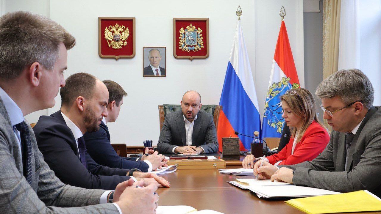 Губернатор Самарской области Вячеслав Федорищев назначил Козаренко своим помощником Губернатор Самарской области Вячеслав Федорищев назначил Козаренко своим помощником - РИА Новости, 1920, 05.03.2025