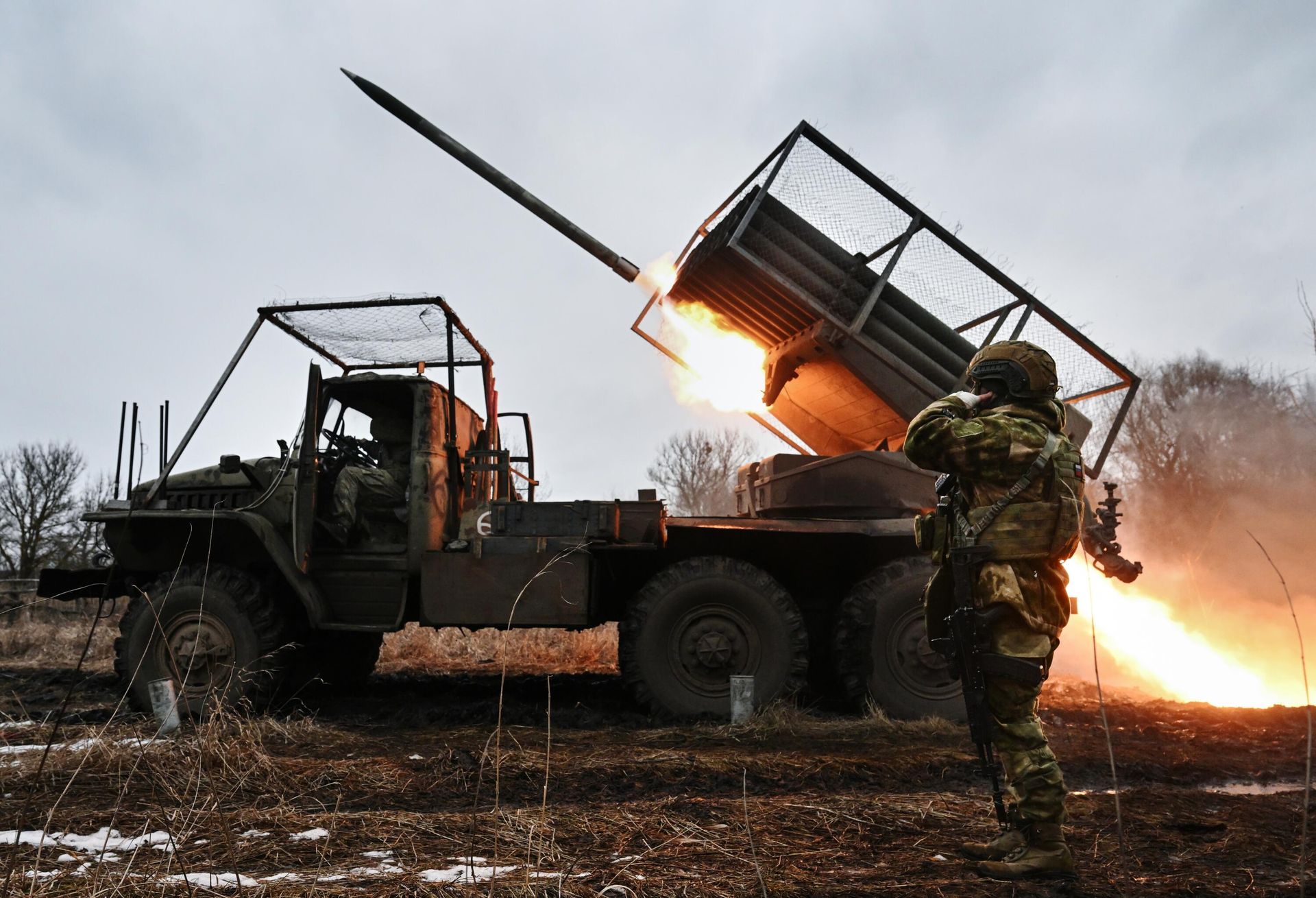 Боевая работа артрасчета РСЗО Град на Курском направлении СВО