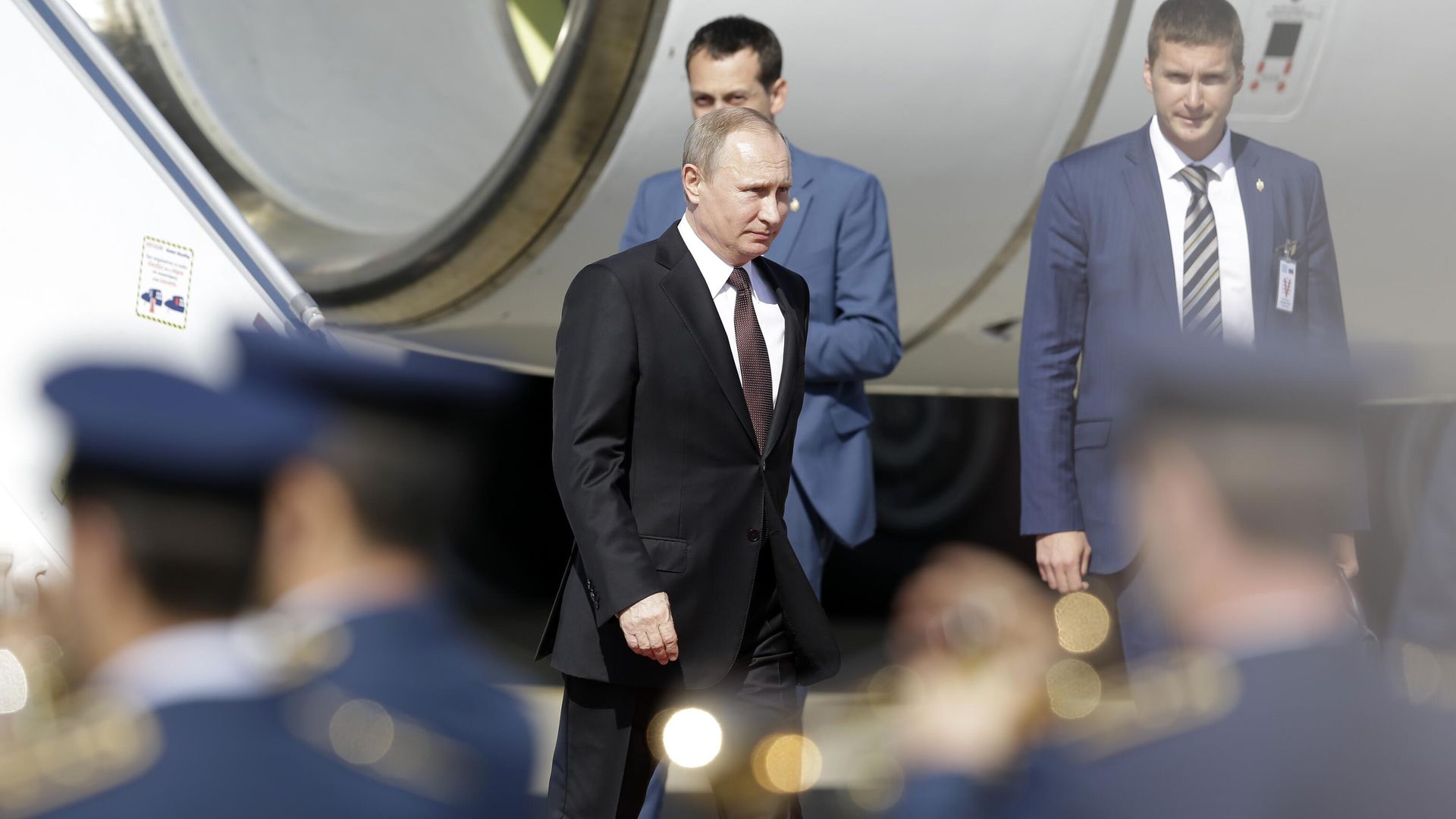 Президент России Владимир Путин в аэропорту Афин, Греция Президент России Владимир Путин в аэропорту Афин, Греция - РИА Новости, 1920, 09.03.2025