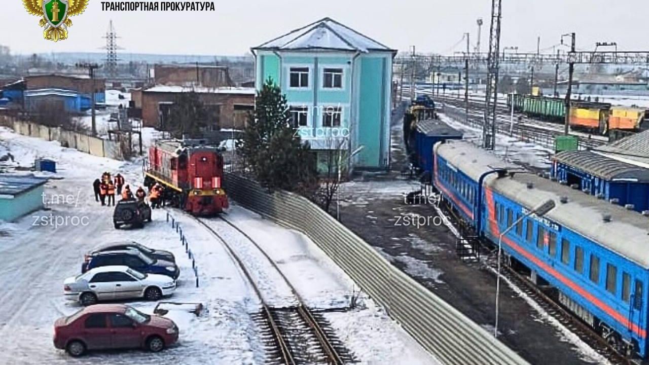 Сход тепловоза на станции Белово в Кемеровской области Сход тепловоза на станции Белово в Кемеровской области - РИА Новости, 1920, 10.03.2025