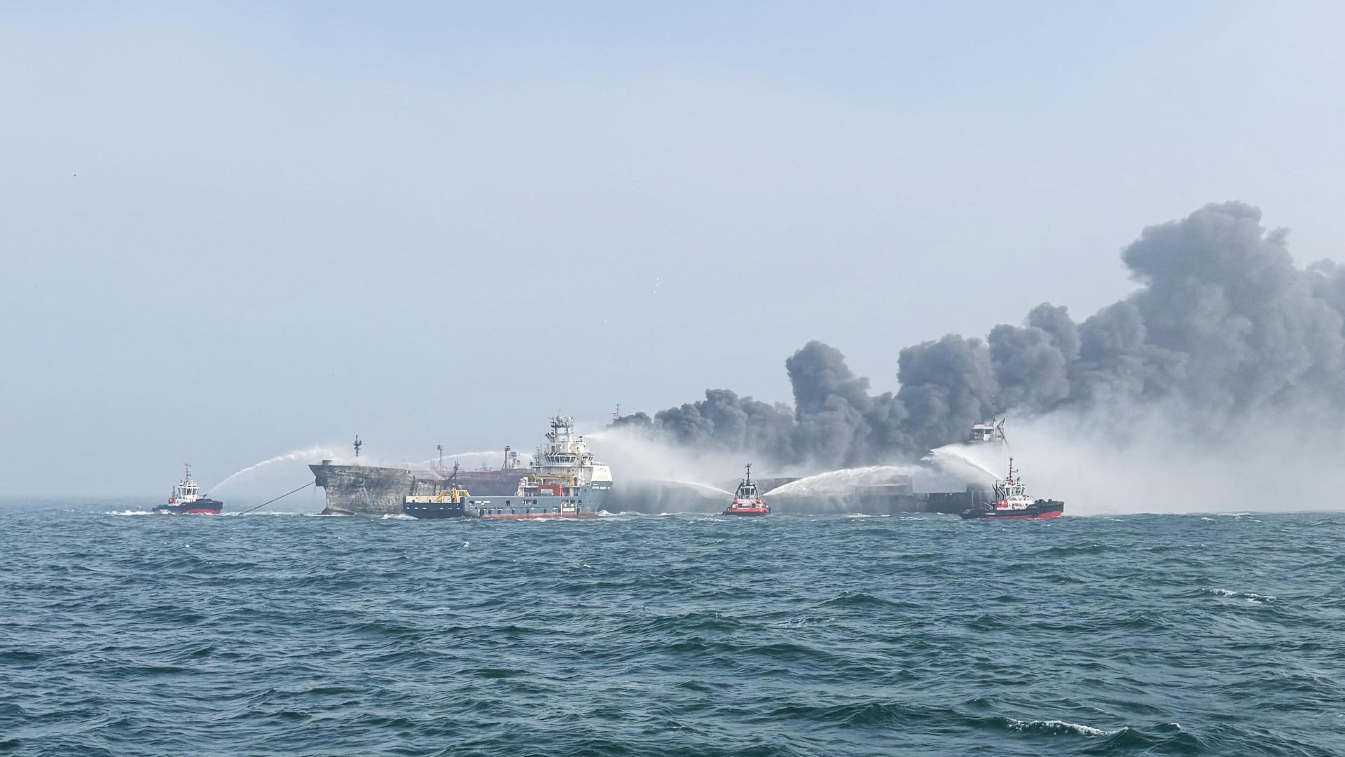 Место столкновения нефтяного танкера MV Stena Immaculate и грузового судна MV Solong в Северном море. 10 марта 2025 Место столкновения нефтяного танкера MV Stena Immaculate и грузового судна MV Solong в Северном море. 10 марта 2025 - РИА Новости, 1920, 10.03.2025