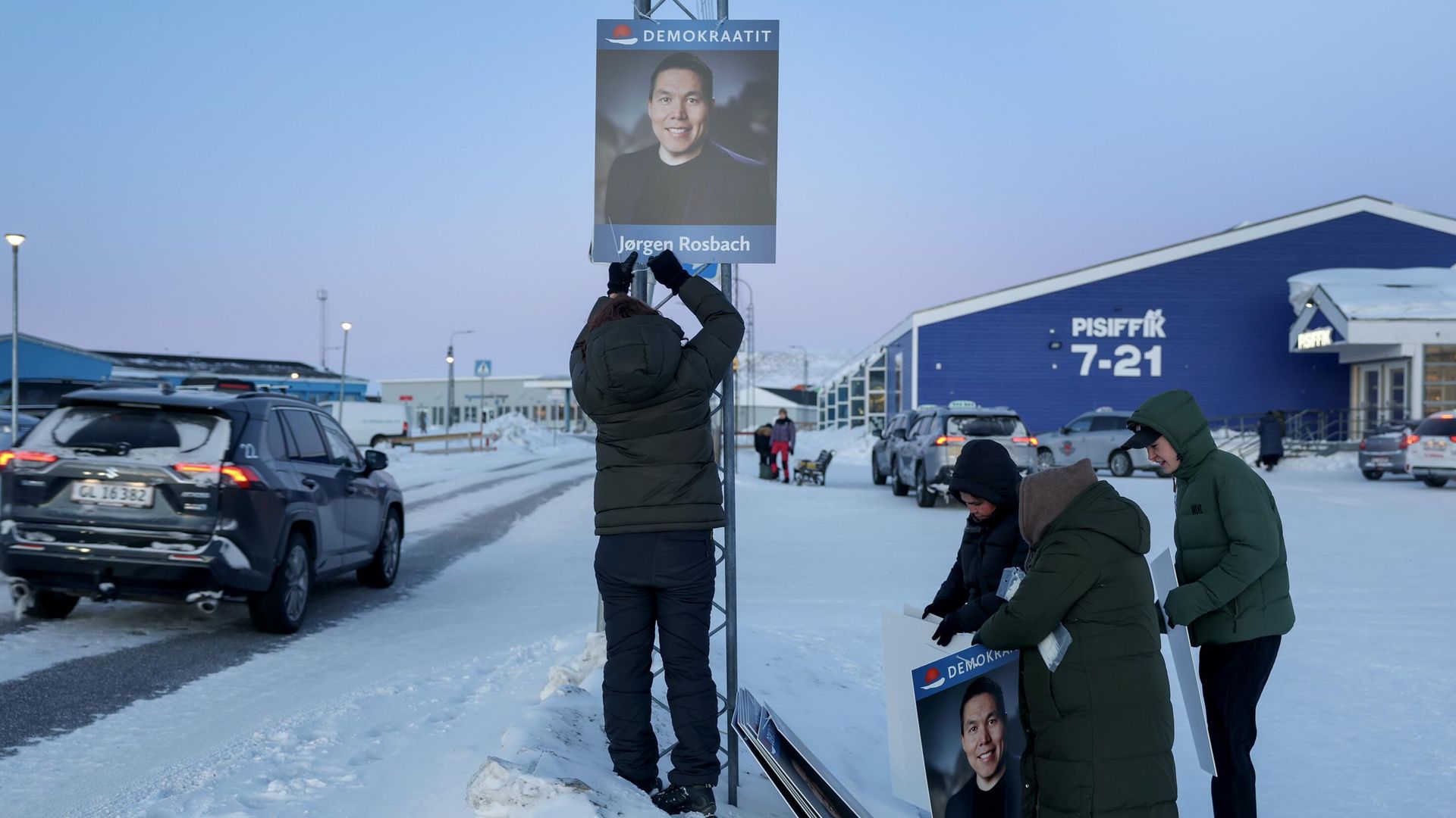 Плакат кандидата от политической партии Демократы в Илулиссате, Гренландия Плакат кандидата от политической партии Демократы в Илулиссате, Гренландия - РИА Новости, 1920, 12.03.2025