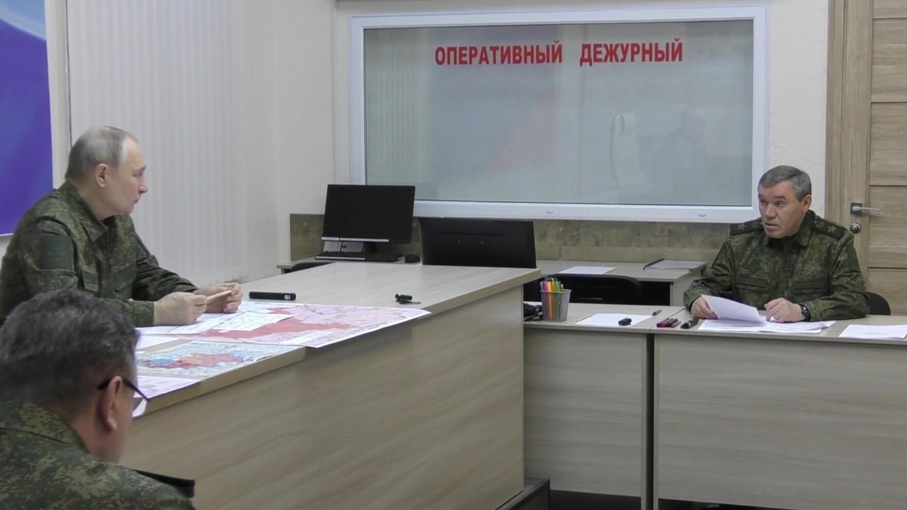 Путин на совещании в пункте управления курской группировкой Путин на совещании в пункте управления курской группировкой - РИА Новости, 1920, 12.03.2025