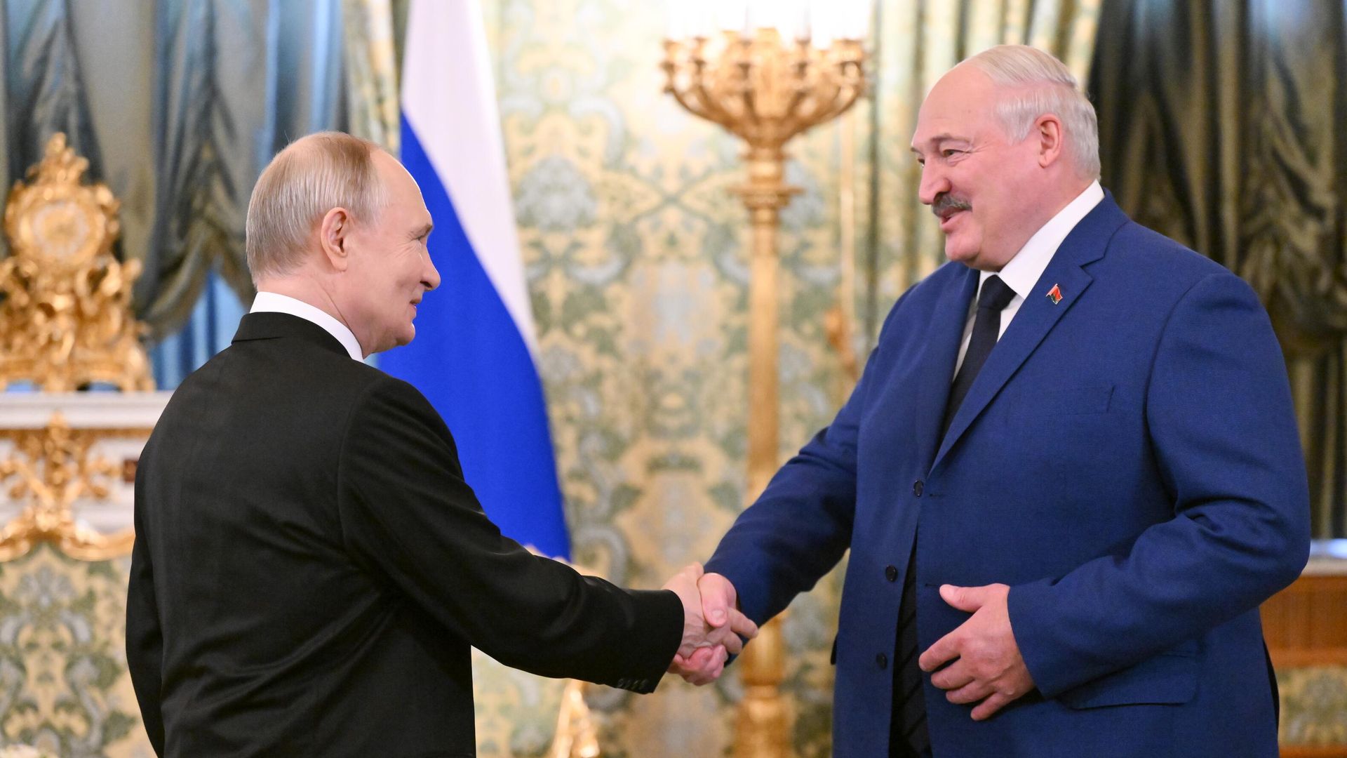 Владимир Путин и президент Белоруссии Александр Лукашенко во время встречи - РИА Новости, 1920, 13.03.2025