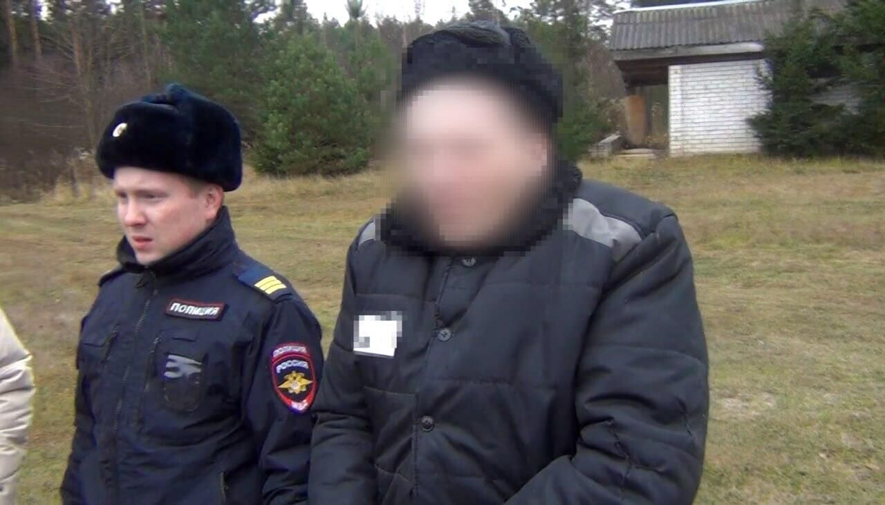 Денис Писчиков на месте одного из убийств Денис Писчиков на месте одного из убийств - РИА Новости, 1920, 14.03.2025
