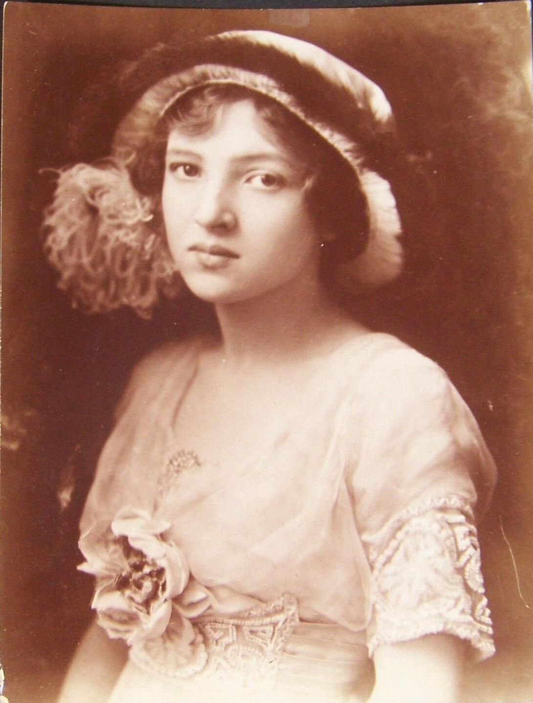 Хетти Келли - РИА Новости, 1920, 14.03.2025
