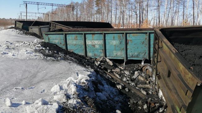 Сход грузовых вагонов поезда на перегоне Чалганы - Ушумун в Амурской области. 15 марта 2025