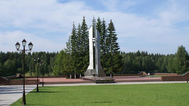 Кладбище-мемориал в память о катастрофе на въезде в город Мирный Кладбище-мемориал в память о катастрофе на въезде в город Мирный