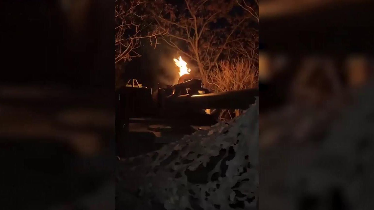 В Запорожье пророссийские партизаны сожгли чешскую САУ Dana В Запорожье пророссийские партизаны сожгли чешскую САУ Dana - РИА Новости, 1920, 17.03.2025