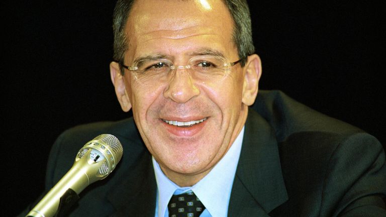 Сергей Лавров, назначенный на должность министра иностранных дел РФ, провел свою первую пресс-конференцию, на которой заявил, что корректировки стратегических направлений внешней политики России не будет Сергей Лавров, назначенный на должность министра иностранных дел РФ, провел свою первую пресс-конференцию, на которой заявил, что корректировки стратегических направлений внешней политики России не будет