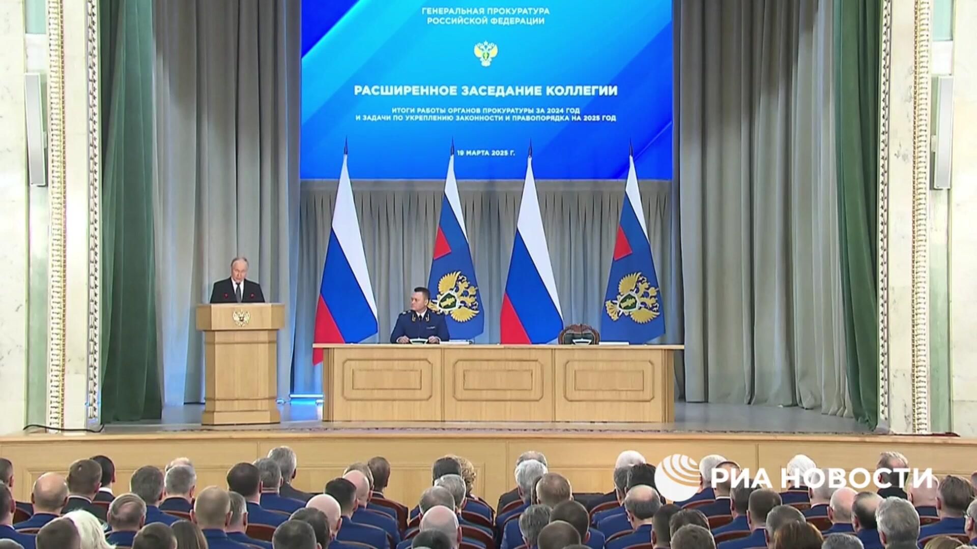 Путин: Наши войска завершают разгром группировки войск противника в Курской области - РИА Новости, 1920, 19.03.2025
