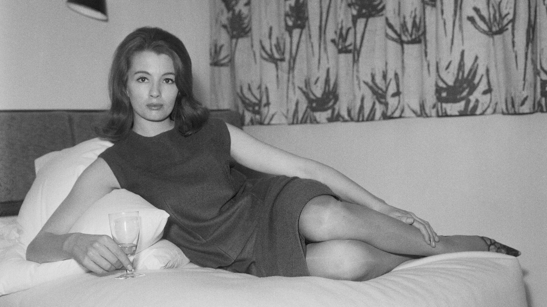 Модель и танцовщица Кристин Килер, 1963 год Модель и танцовщица Кристин Килер, 1963 год - РИА Новости, 1920, 19.03.2025