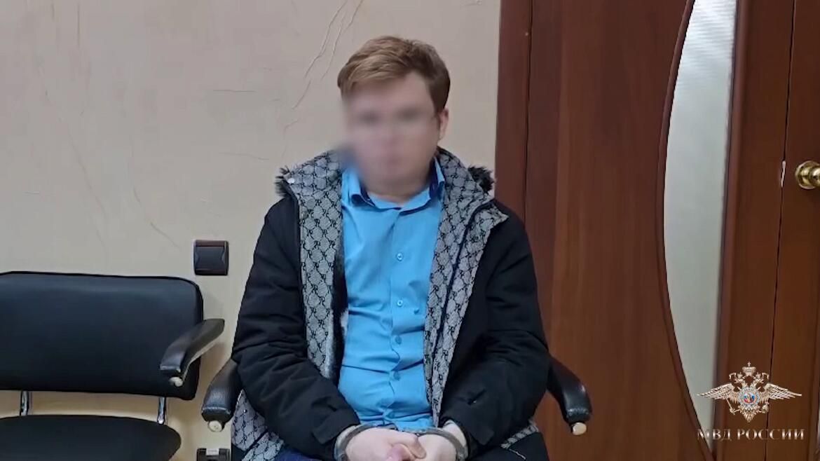 Подозреваемый в избиении ребенка в Нижневартовском районе Подозреваемый в избиении ребенка в Нижневартовском районе - РИА Новости, 1920, 22.03.2025