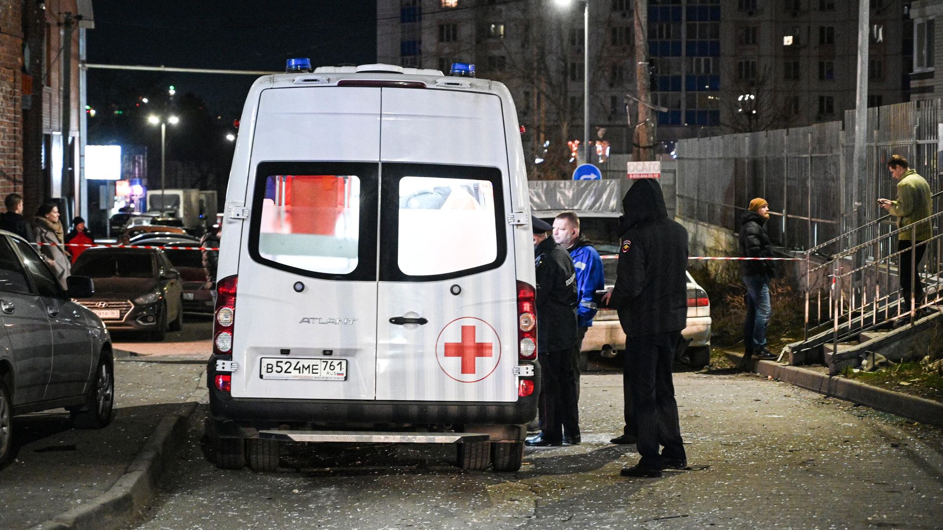 Автомобиль скорой медицинской помощи в Ростове-на-Дону Автомобиль скорой медицинской помощи в Ростове-на-Дону - РИА Новости, 1920, 18.12.2025