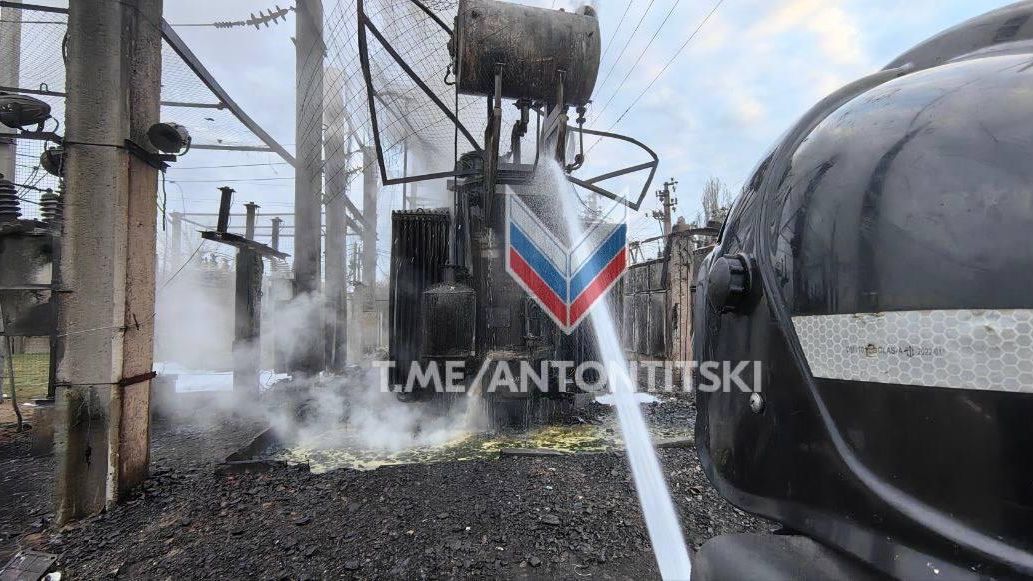 Последствия обстрела электроподстанции в Пологовском районе Запорожской области со стороны ВСУ Последствия обстрела электроподстанции в Пологовском районе Запорожской области со стороны ВСУ - РИА Новости, 1920, 23.03.2025
