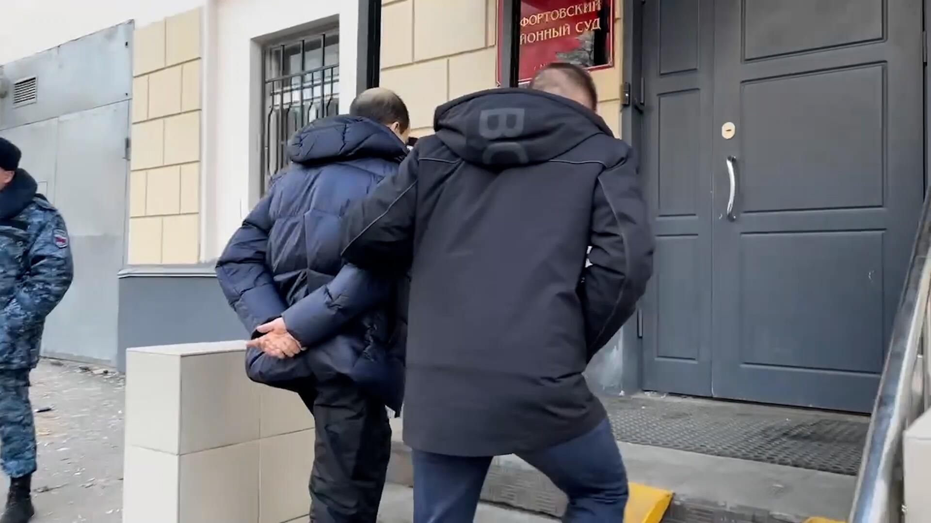 Задержание сотрудника одного из контрольно-надзорных органов, подозреваемого в госизмене Задержание сотрудника одного из контрольно-надзорных органов, подозреваемого в госизмене - РИА Новости, 1920, 24.03.2025