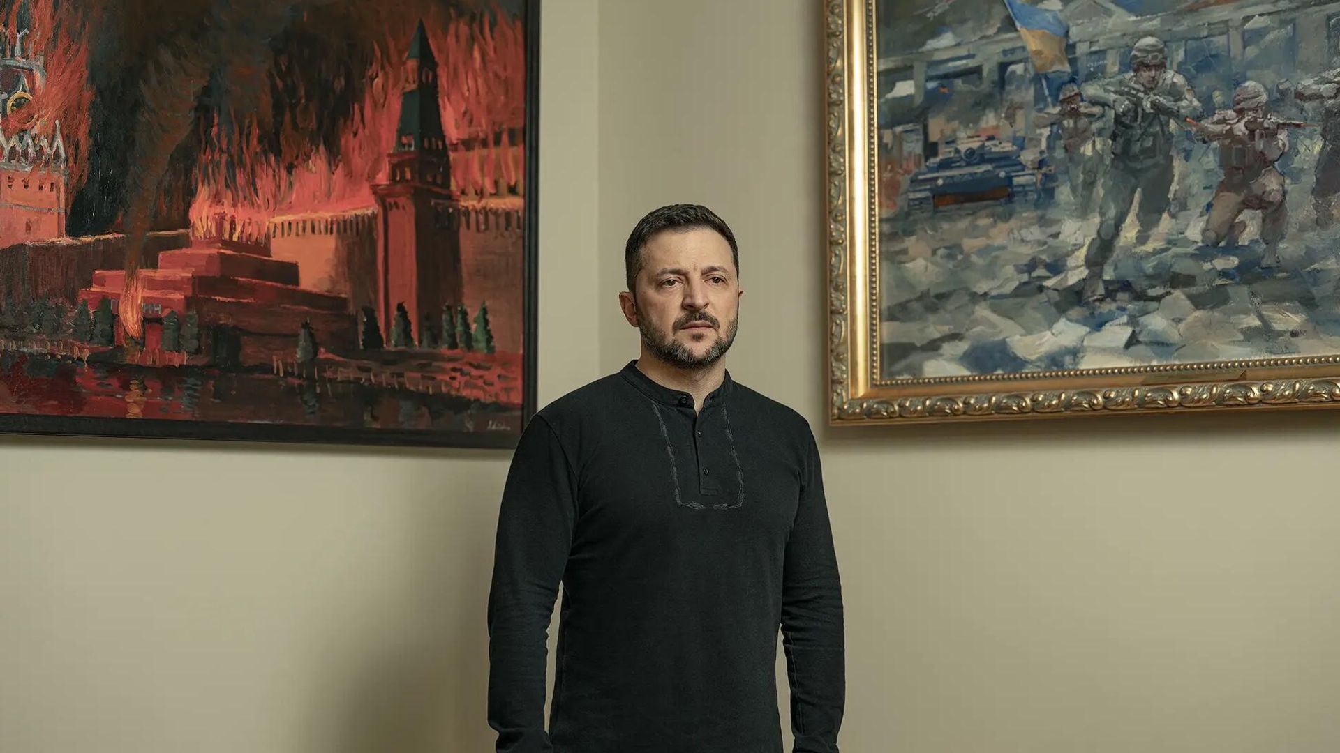 Владимир Зеленский на фоне картины с горящим Кремлем Владимир Зеленский на фоне картины с горящим Кремлем - РИА Новости, 1920, 25.03.2025